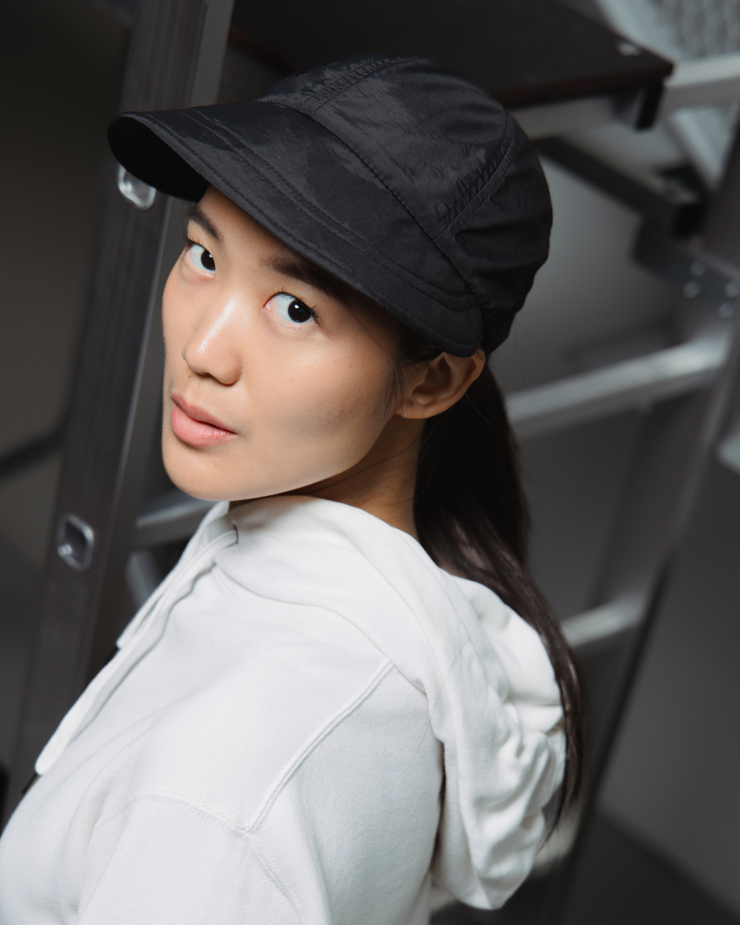 SUN CAP IN JET BLACK