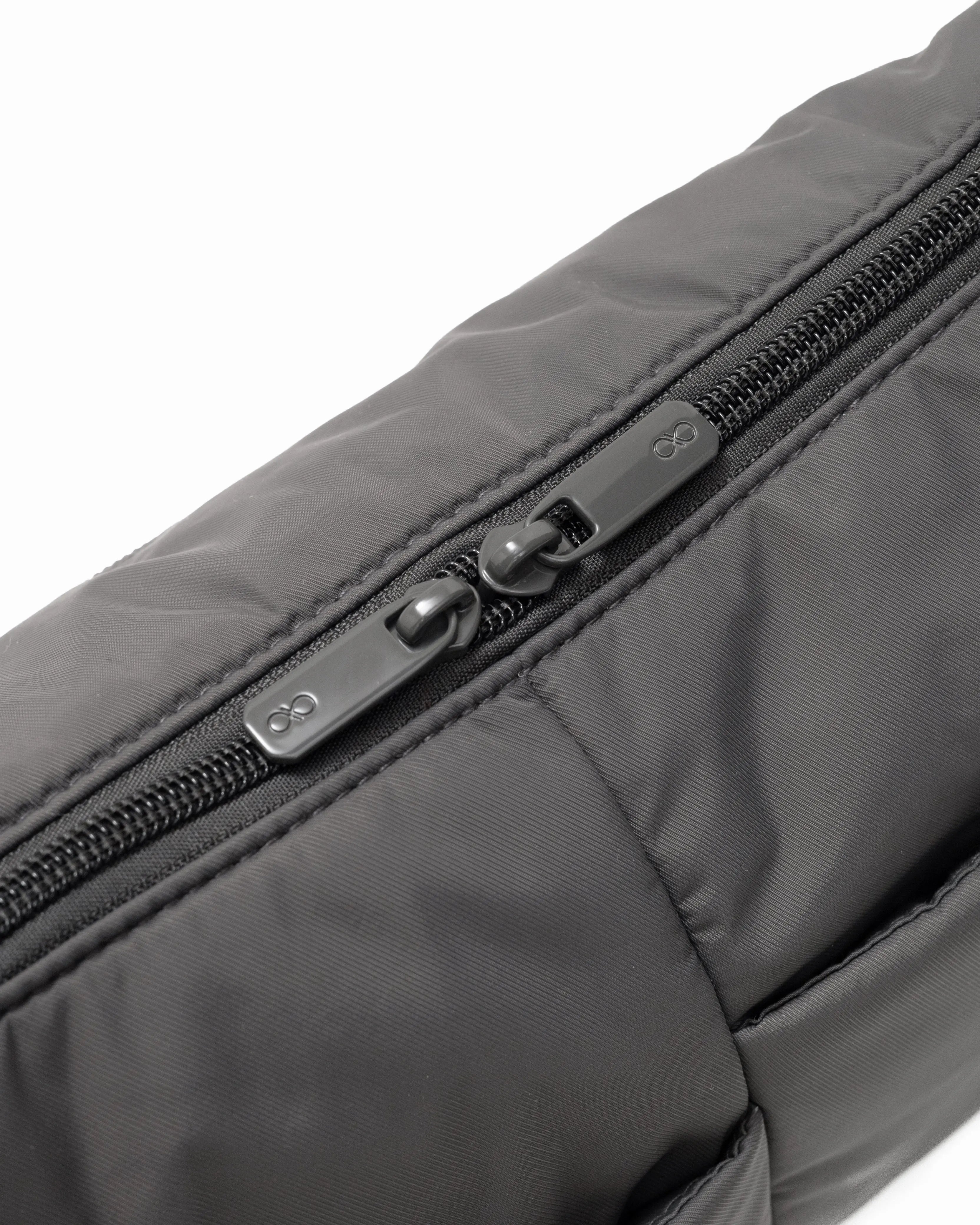 MINI SIGNATURE POCKET CROSSBODY BAG IN POSH STORM