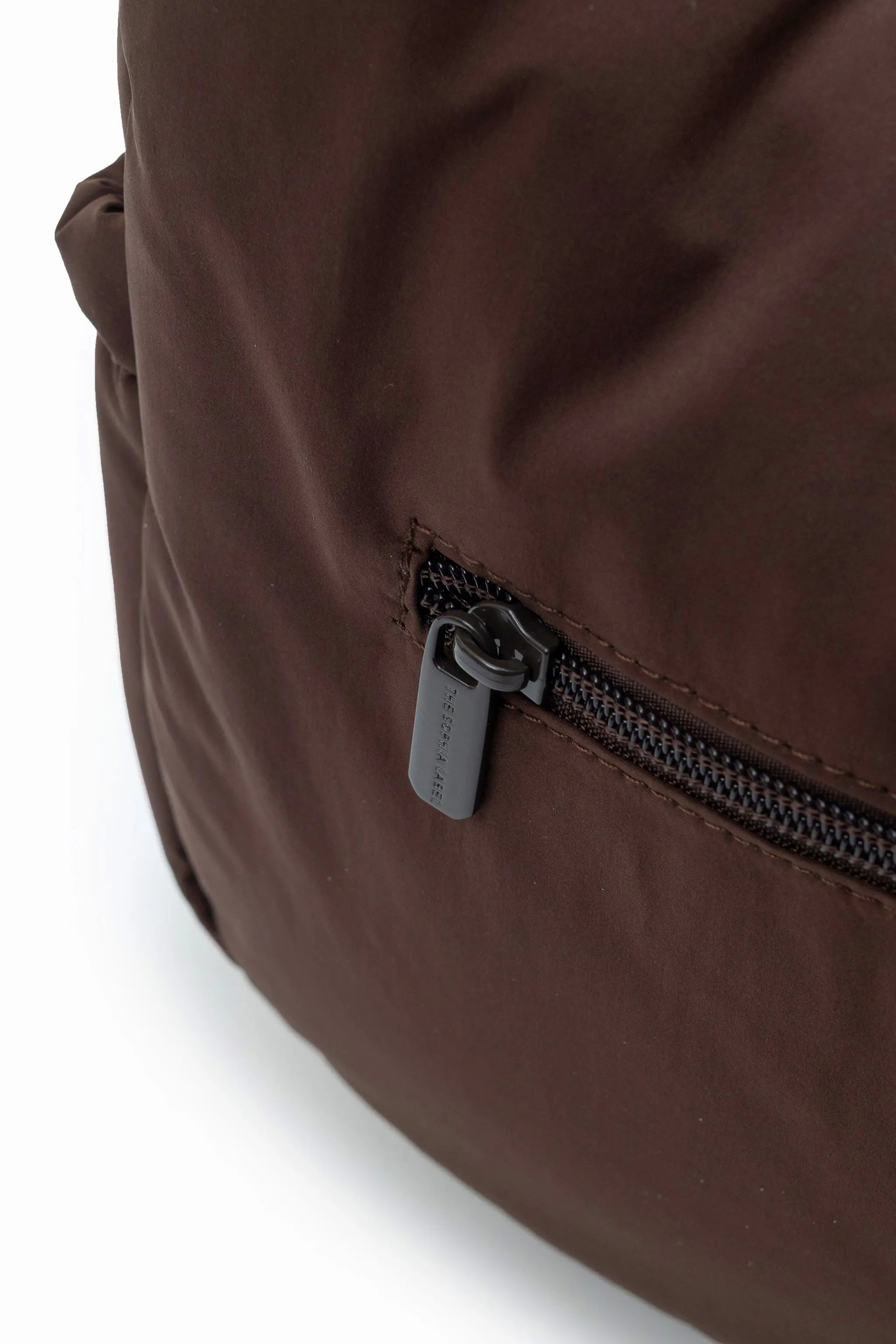 SIGNATURE POCKET CROSSBODY BAG 2.0 IN COSY CACAO