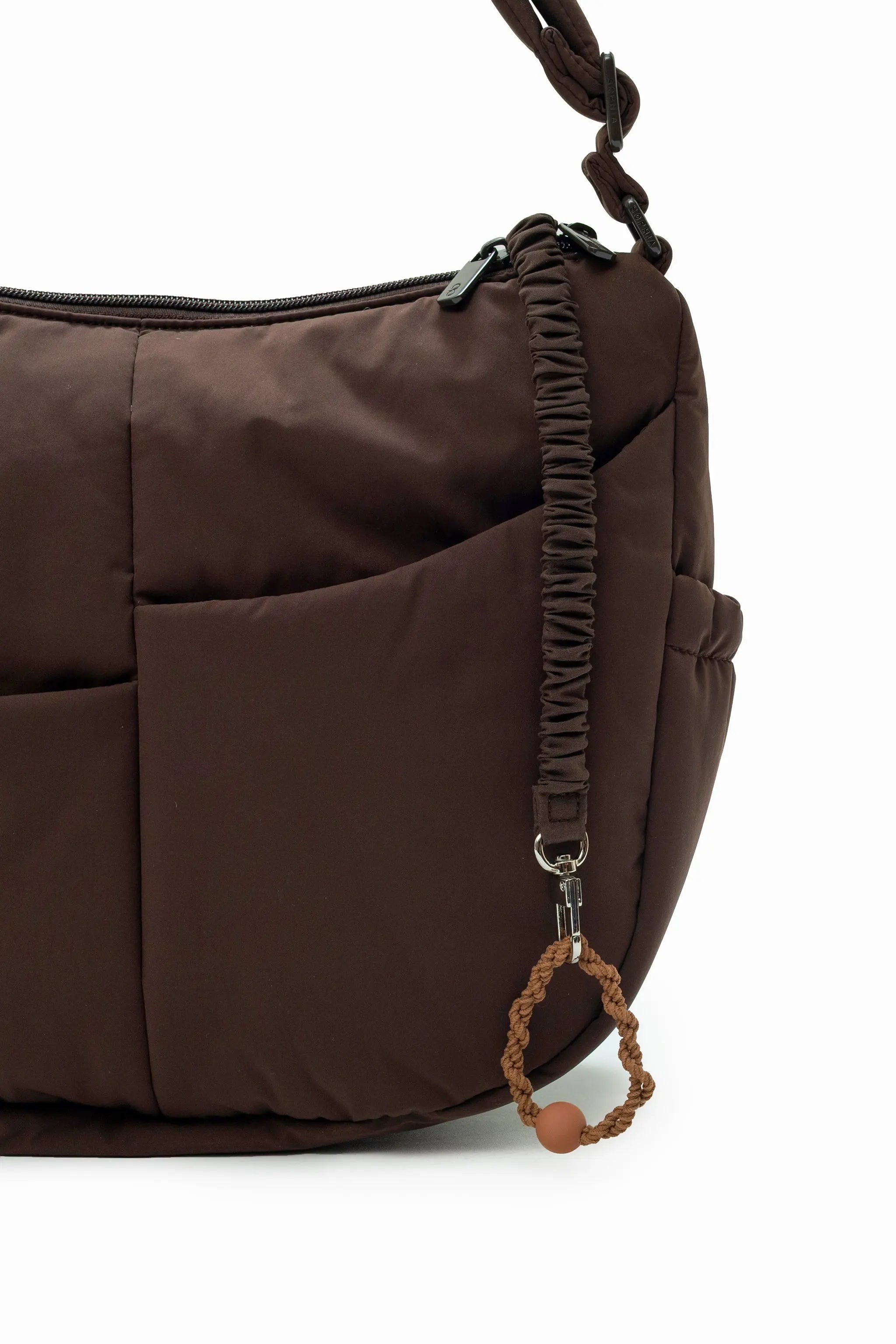 SIGNATURE POCKET CROSSBODY BAG 2.0 IN COSY CACAO