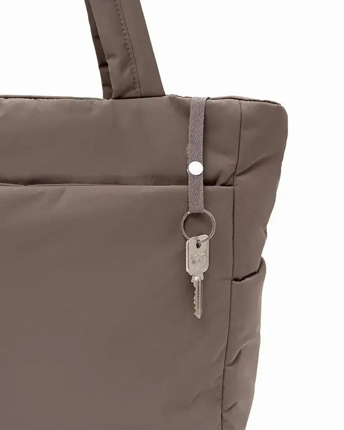 POSH TOTE BAG 2.0 IN TAUPE