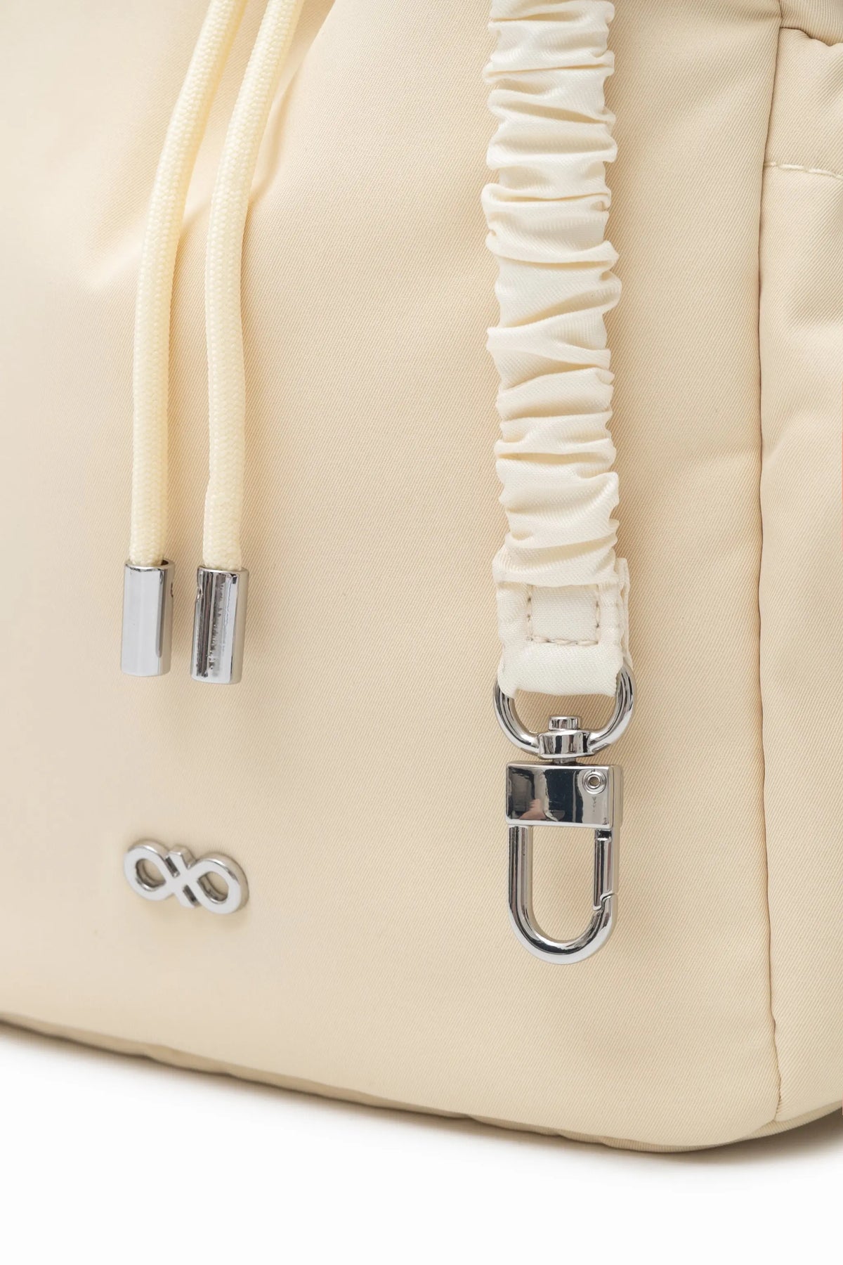MINI COSY LUXE BUCKET BAG IN BUTTER