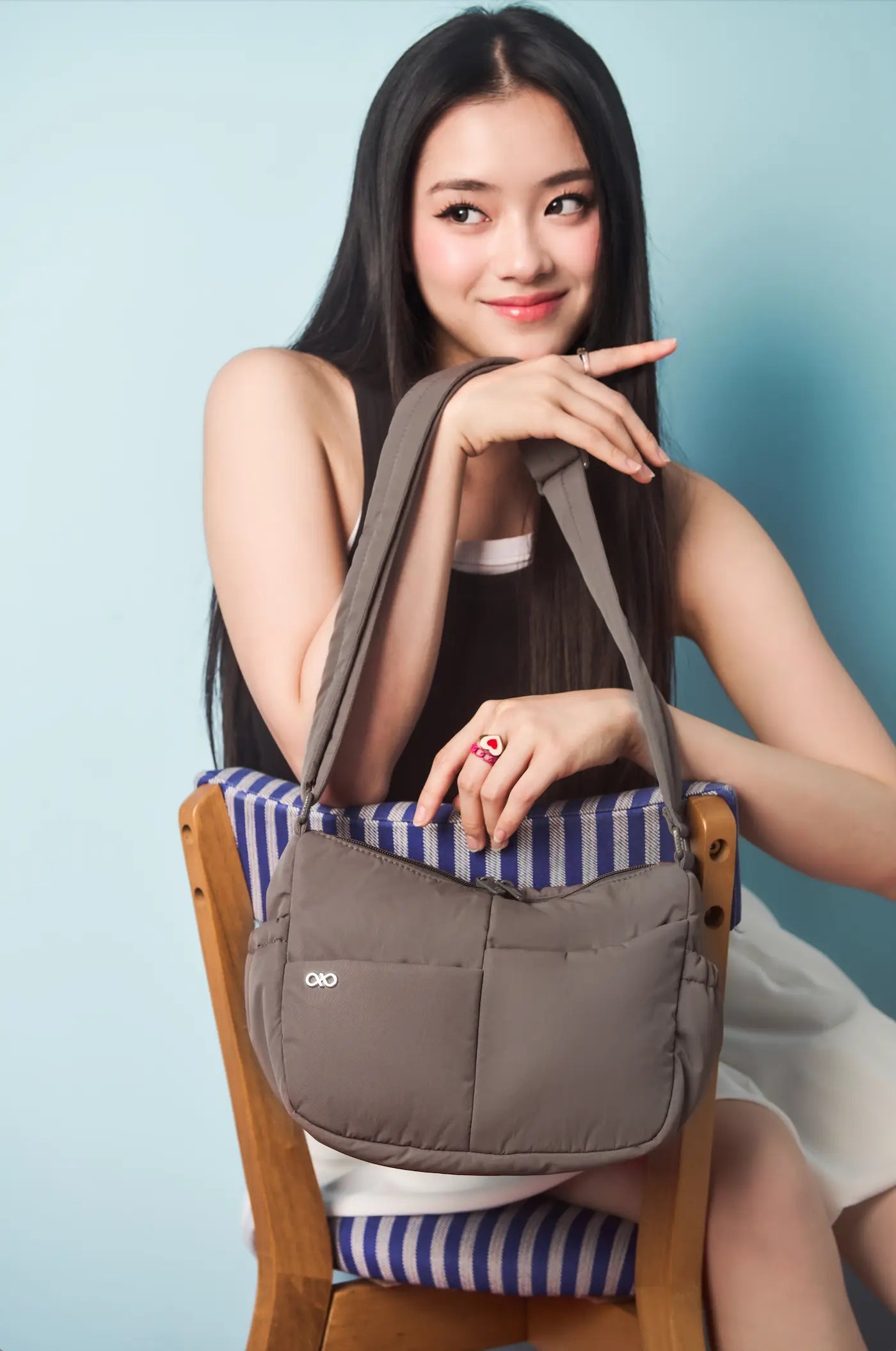 MINI SIGNATURE POCKET CROSSBODY BAG IN POSH TAUPE