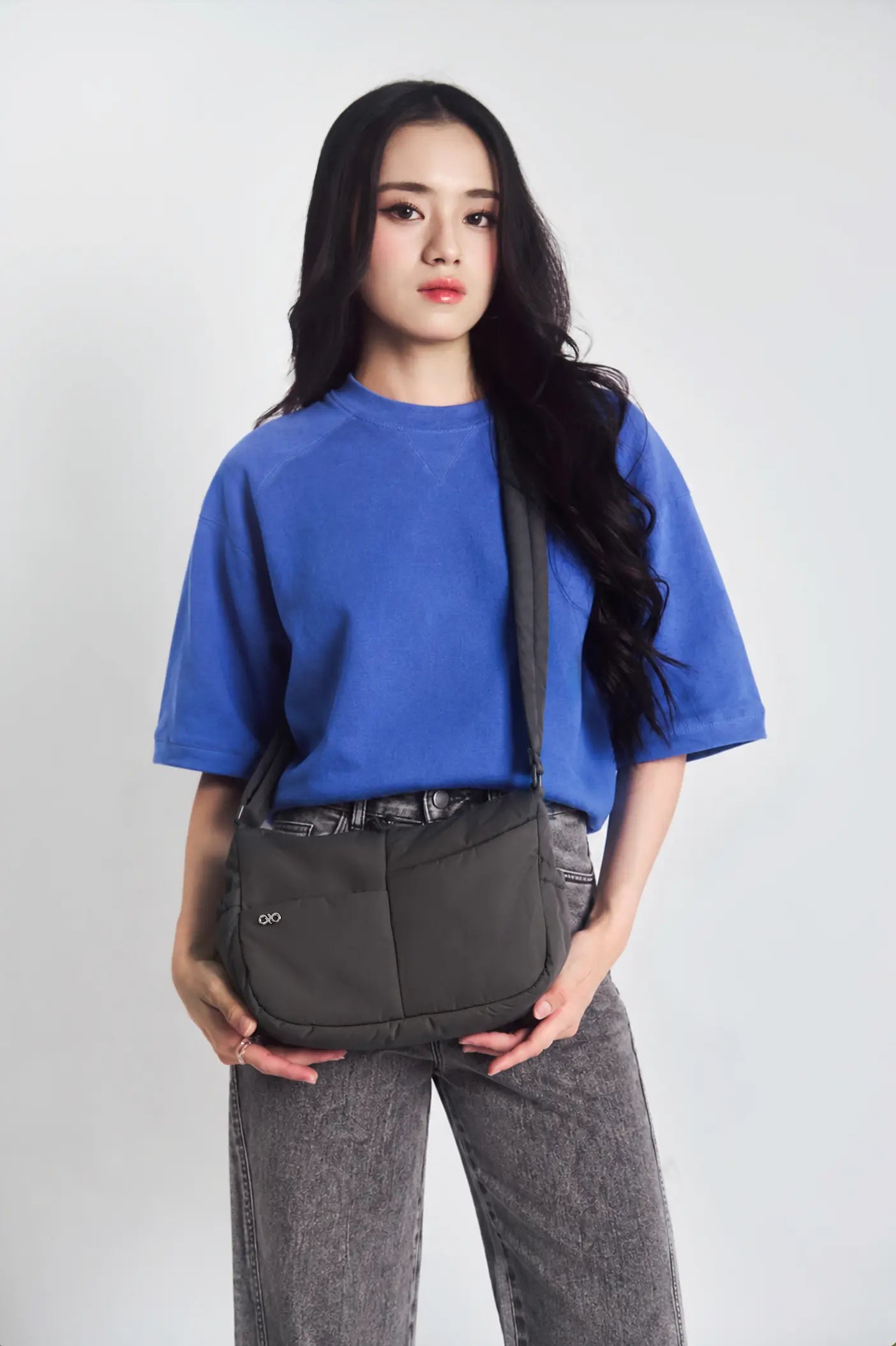 MINI SIGNATURE POCKET CROSSBODY BAG IN POSH STORM