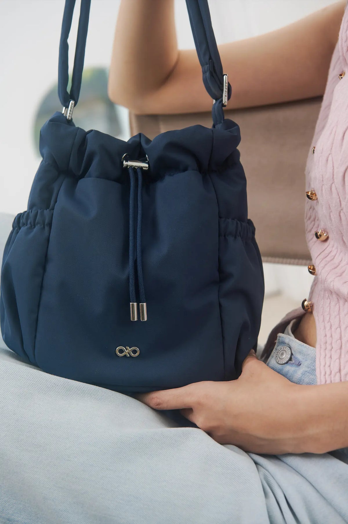 MINI COSY LUXE BUCKET BAG IN OXFORD BLUE