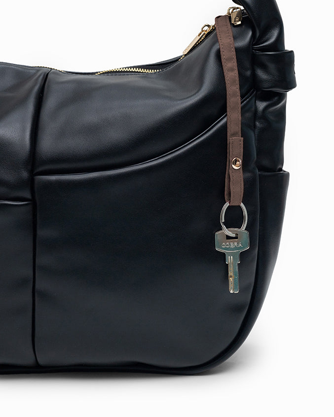 SIGNATURE POCKET SLOUCHY HOBO IN BLACK