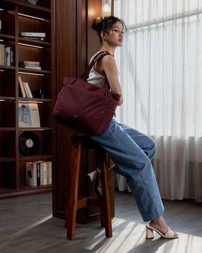 POSH TOTE BAG IN WINE