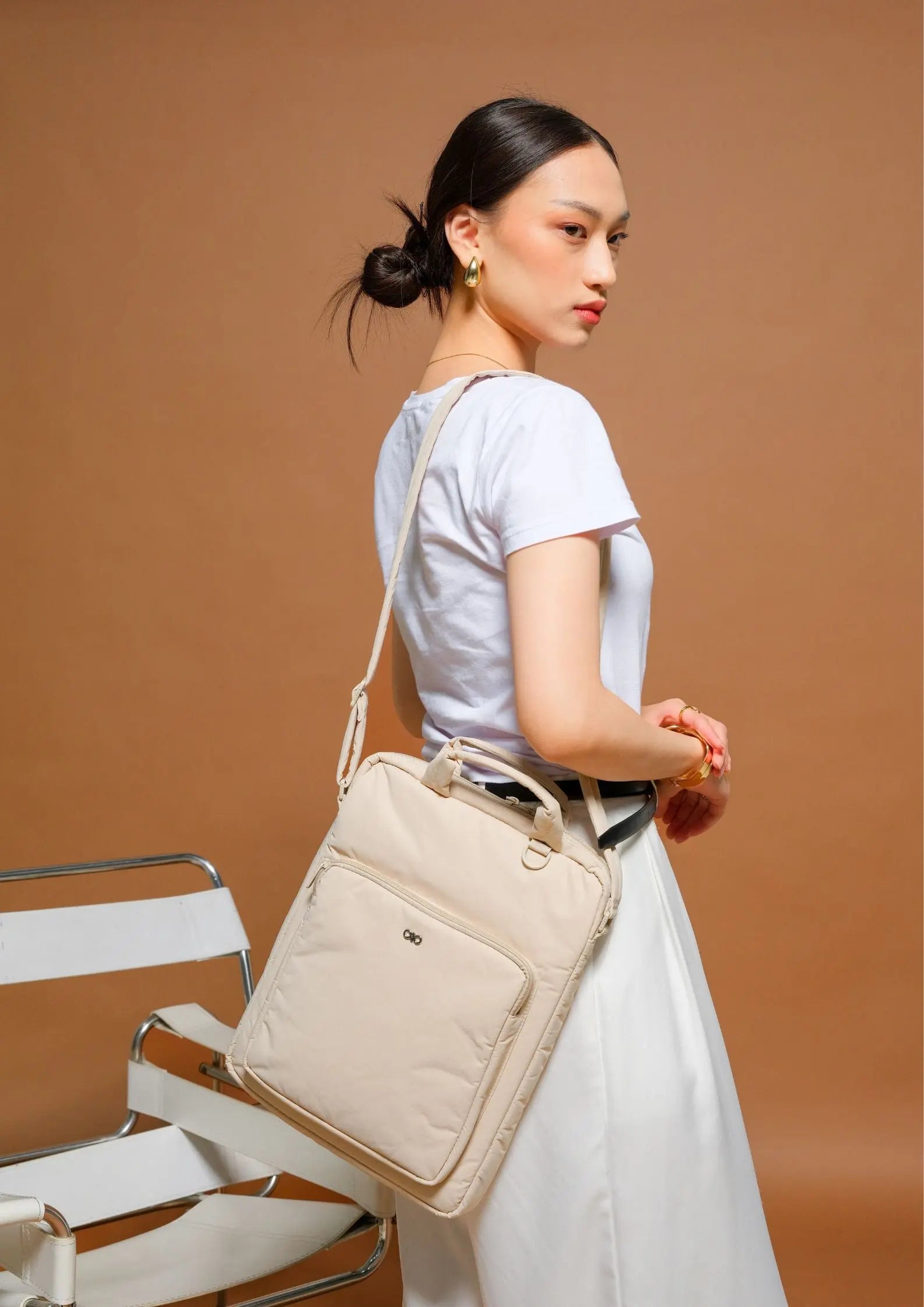POSH LAPTOP BAG IN OAT The Sophia Label