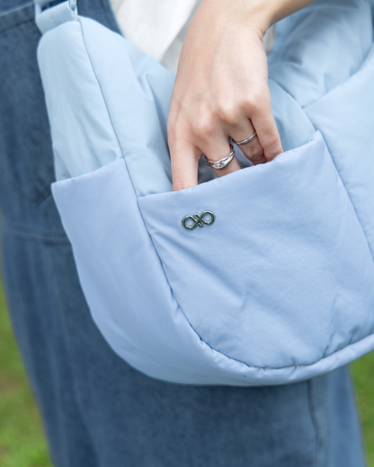 SIGNATURE POCKET CROSSBODY IN POSH MISTY