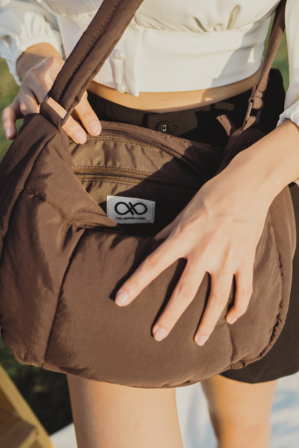 [BACKORDER] COSY PUFFY CROSSBODY BAG IN CACAO - END OCT 2023 ARRIVAL