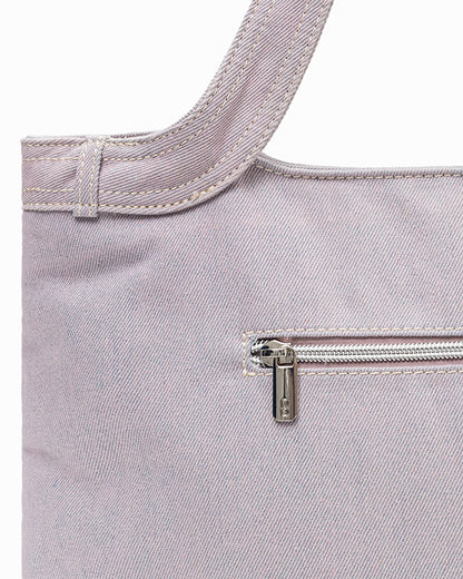 SIGNATURE POCKET DENIM TOTE BAG IN PURPLE DENIM