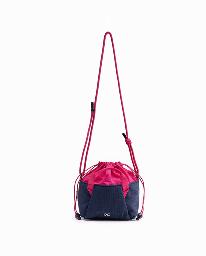 CUTESY MINI TOTE IN NAVY