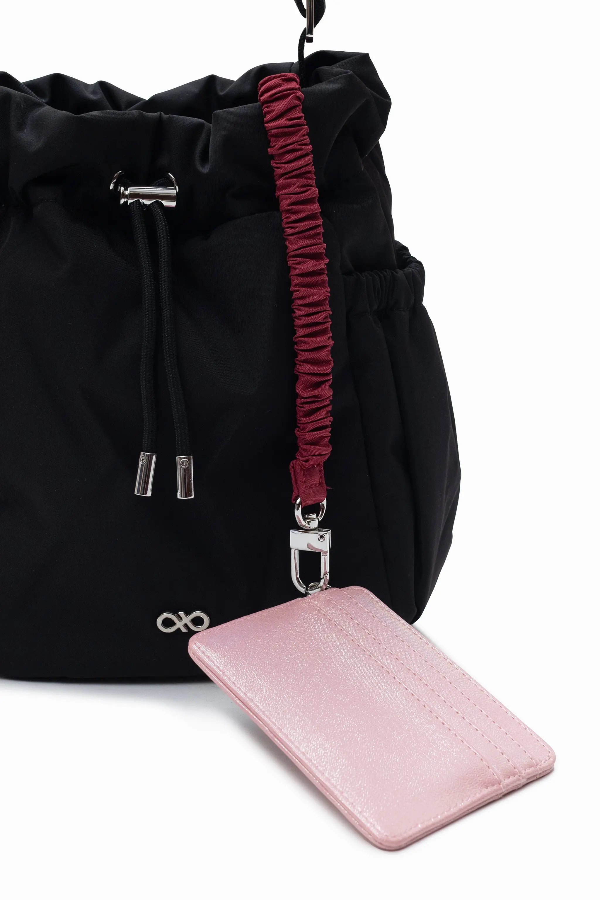 COSY LUXE BUCKET BAG IN JET BLACK 