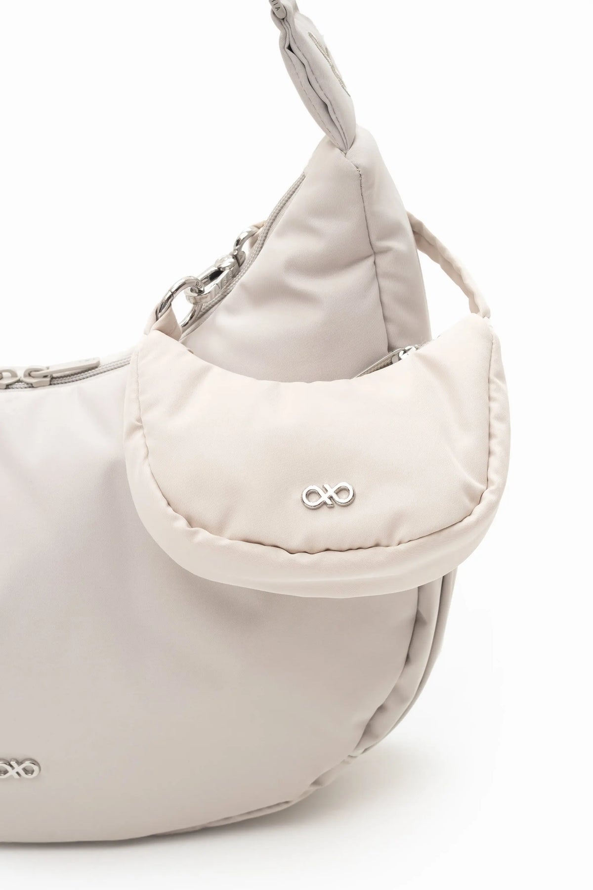 COSY LUXE L CRESCENT BAG 2.0 IN DOVE GREY 