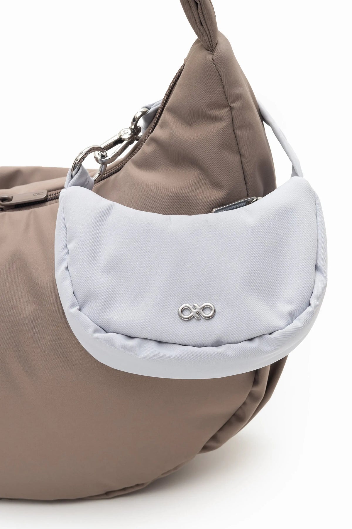 COSY LUXE L CRESCENT BAG 2.0 IN TAUPE 