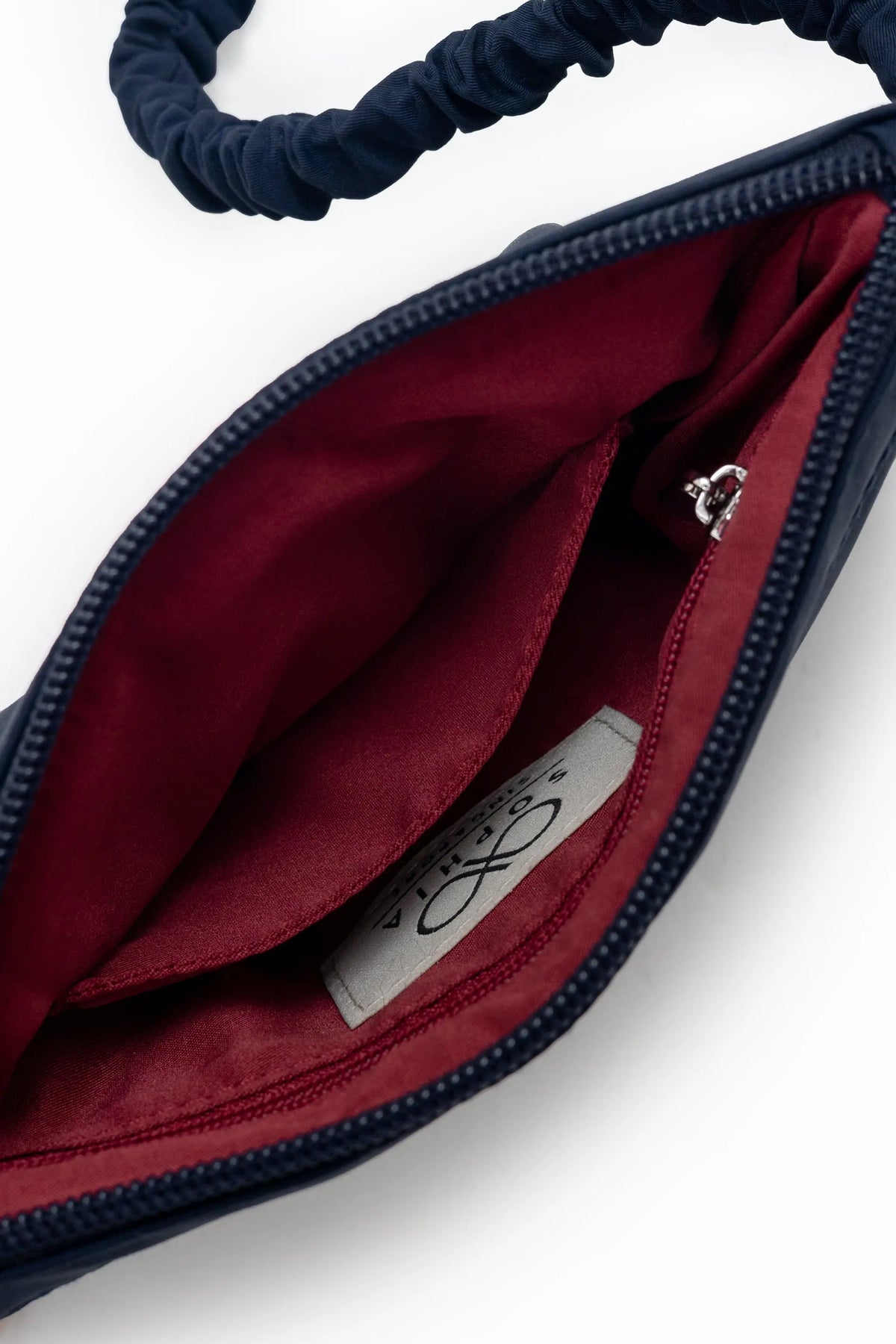 THE DAILY WRISTLET IN MIDNIGHT 