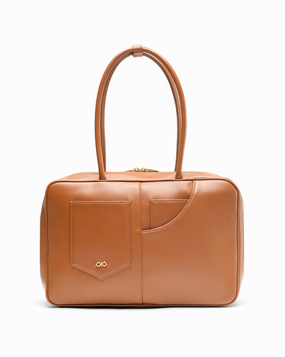 SIGNATURE POCKET L REI TOTE BAG IN CAMEL