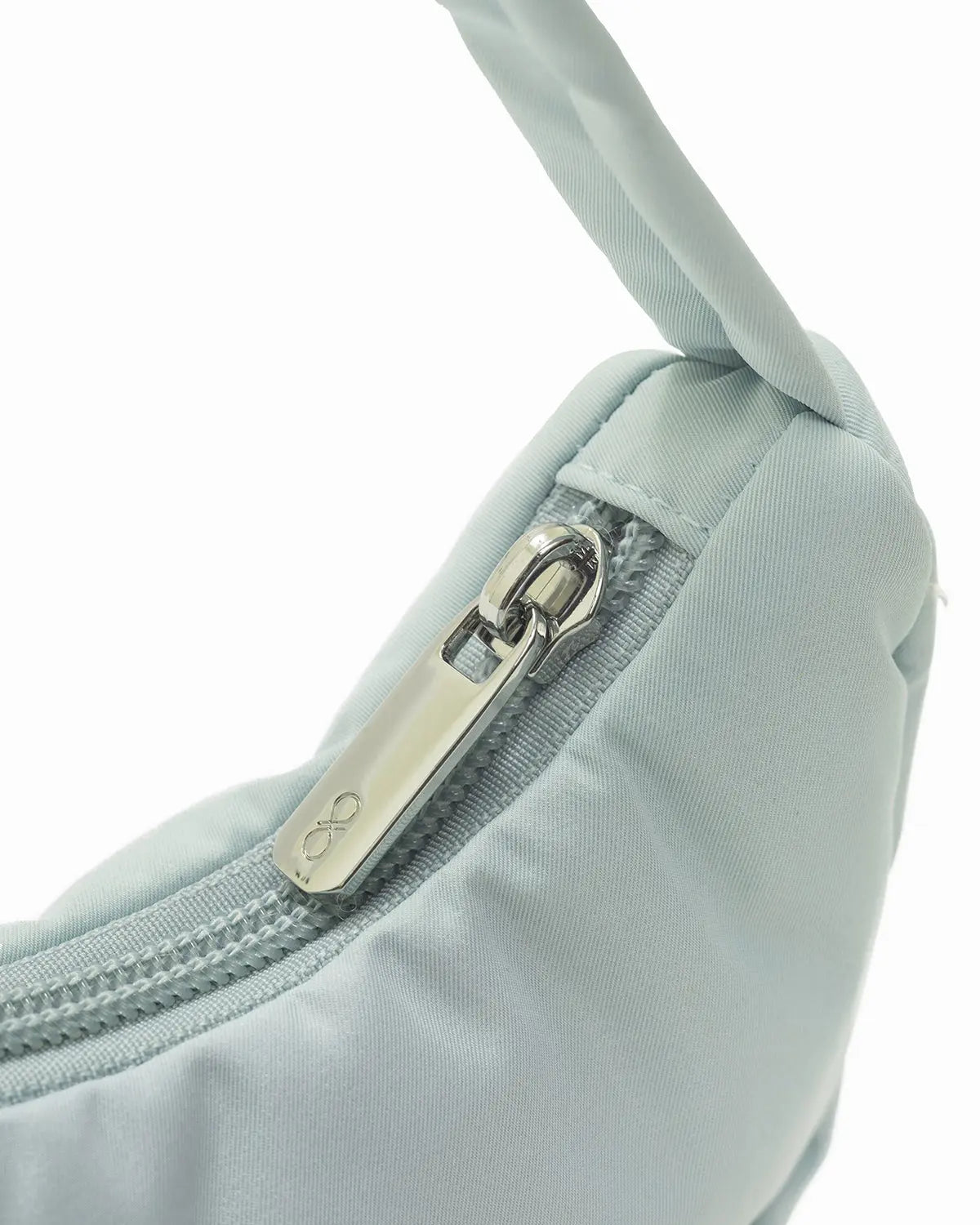 NANO POUCH IN MINT 