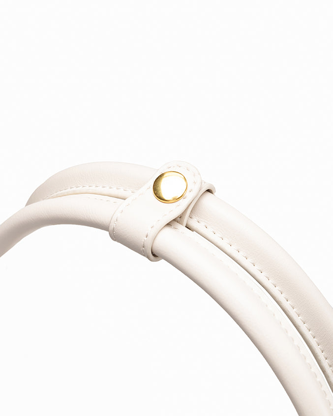 SIGNATURE POCKET M REI TOTE BAG IN CHALK