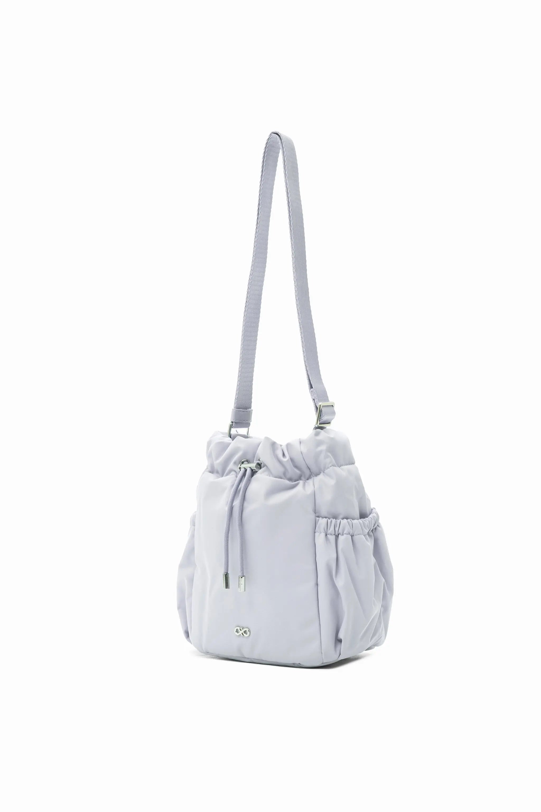 COSY LUXE BUCKET BAG IN FROST 