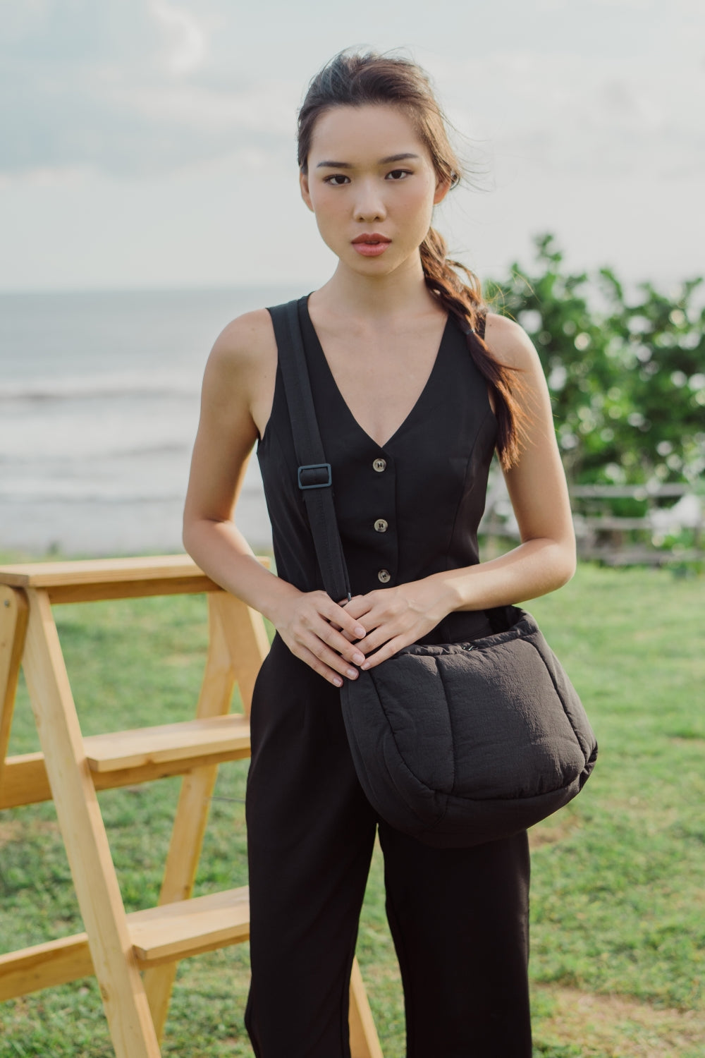 [BACKORDER] COSY PUFFY CROSSBODY BAG IN JET BLACK - EST. ARRIVAL EARLY MAY 2024