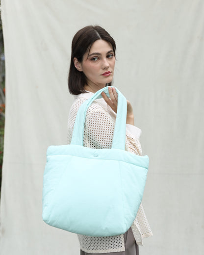 COSY PUFFY TOTE BAG IN MINT