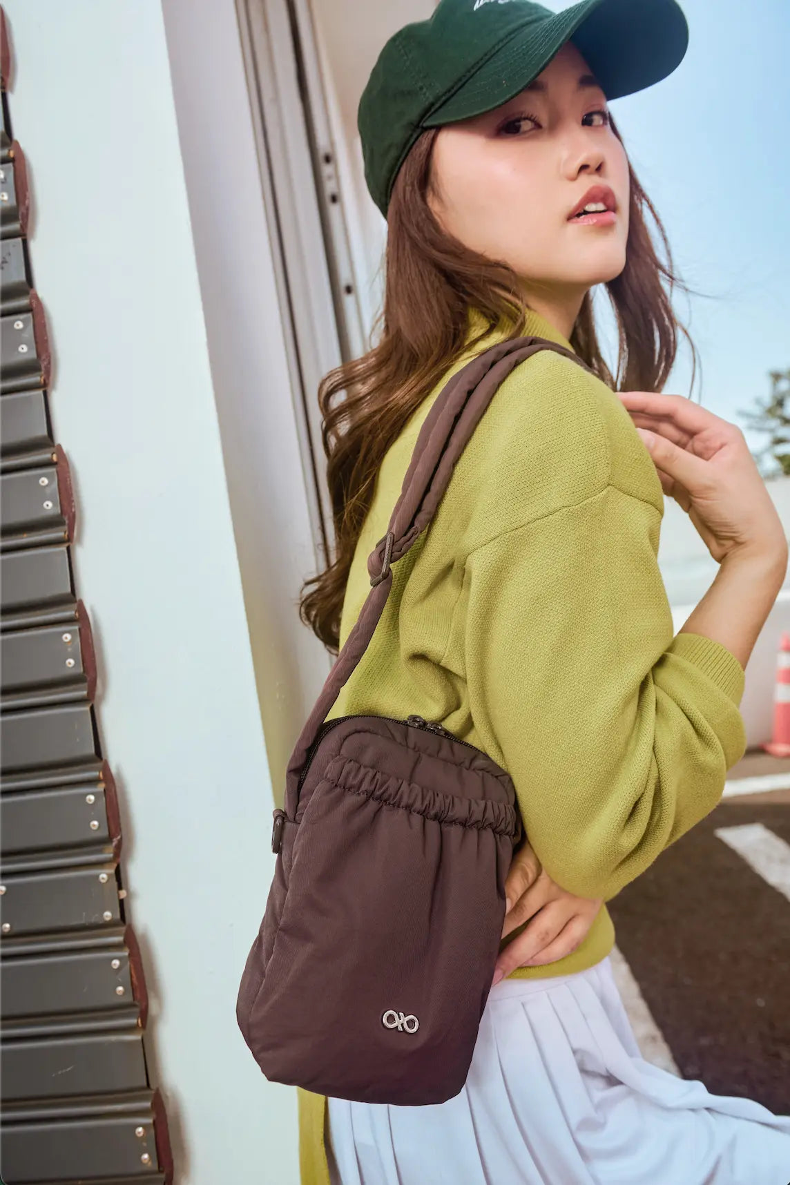 POSH SWIFT SLING IN CHOCO BROWN 