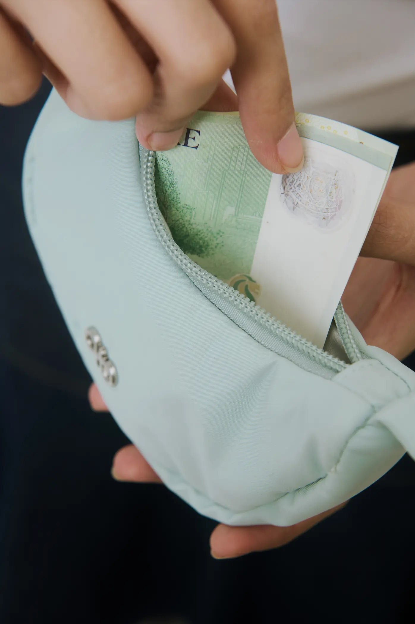 NANO POUCH IN MINT 