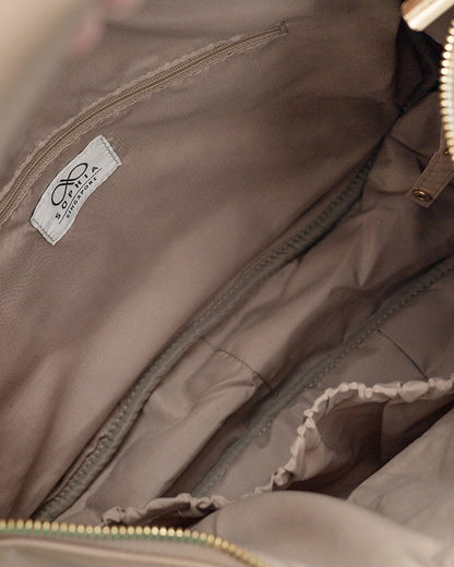 SIGNATURE POCKET SLOUCHY HOBO IN LATTE