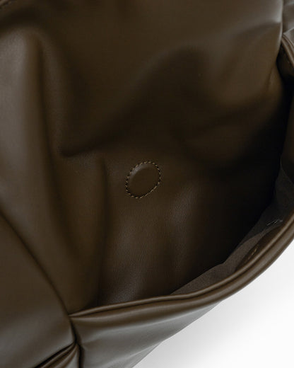 SIGNATURE POCKET SLOUCHY HOBO IN OLIVE