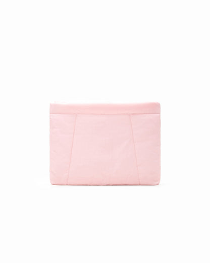 COSY PUFFY CLUTCH BAG IN PEONY