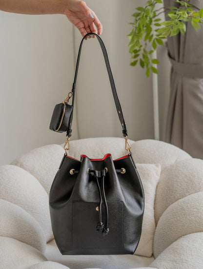 STRAP WITH POUCH IN BLACK