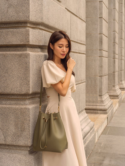 REINA MAGIC BUCKET BAG IN OLIVE